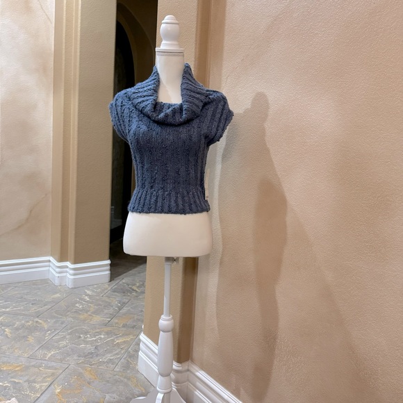 Silence + Noise Starlett Fold-over Sweater Tank Top - Picture 3 of 5